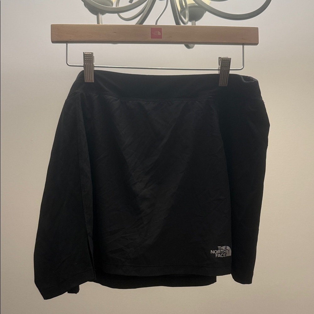 The North Face Women's Black Skort